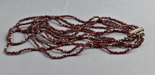 collana granati