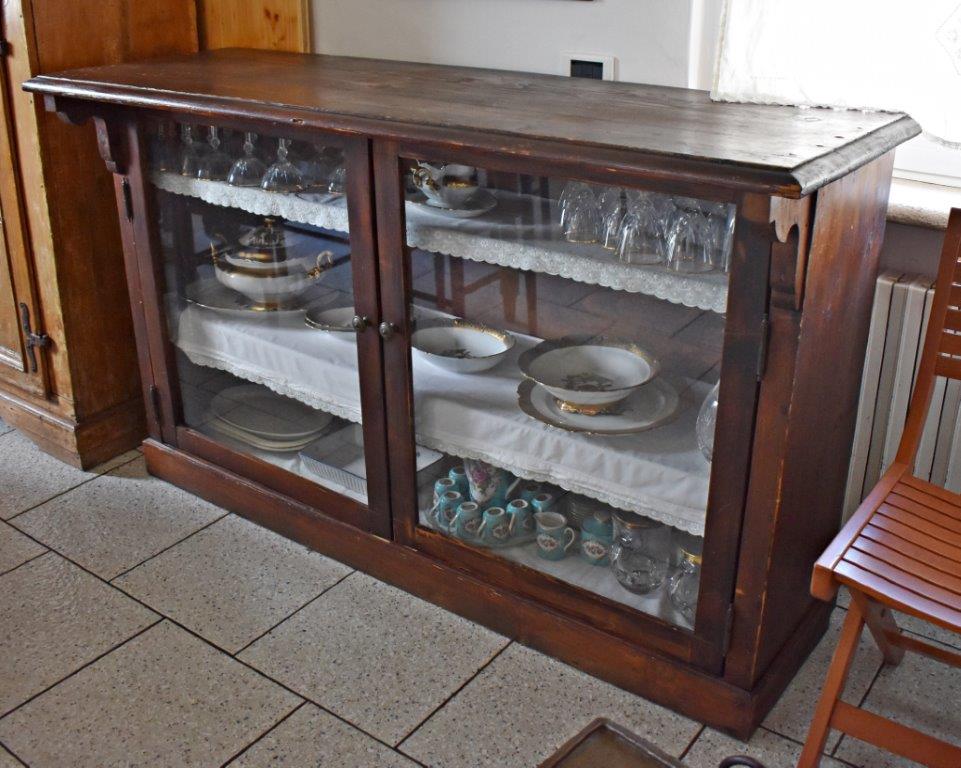 credenza